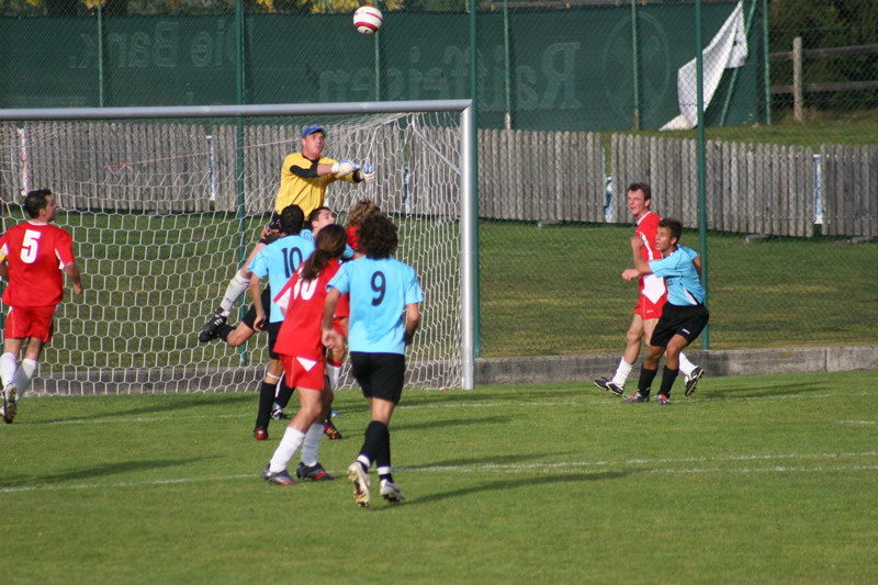 gal/08. Spieltag- SV Reischach-Rasen/2006-10-24 - SVR gg. Rasen-Antholz 139.jpg